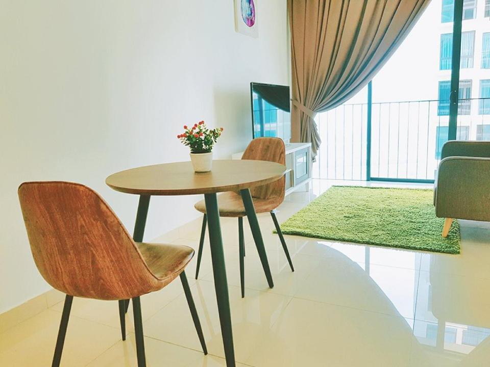 Simplicity Cozy For 2 -Trefoil Setia Alam- Near Setia City Mall-Setia Convention Centre Apartment Shah Alam Exterior photo